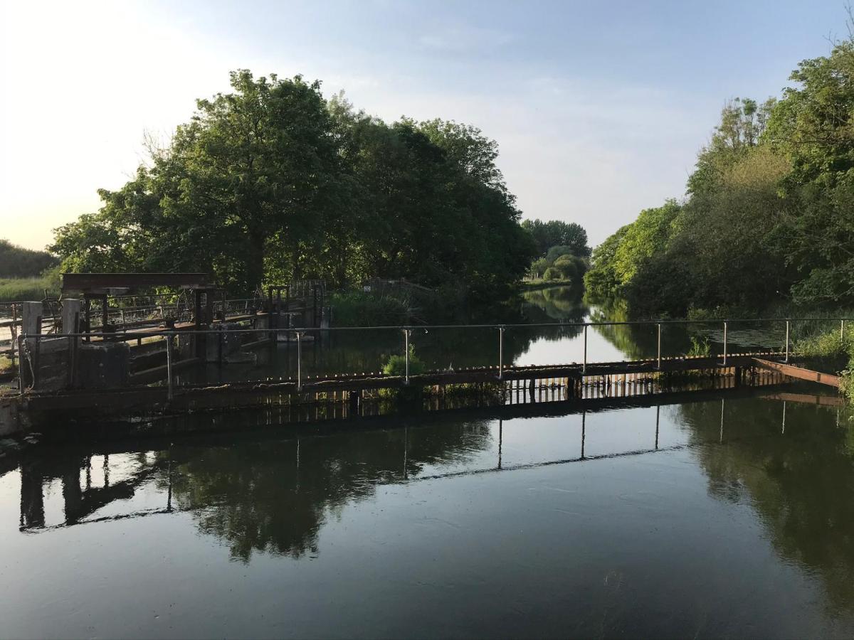 Redbrook Farm Bnb - Gateway To The New Forest Фордингбридж Экстерьер фото